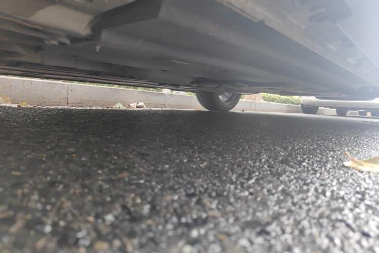 Used CHANGAN UNI-V 2022 1.5T Prestige Version Chassis Front Left