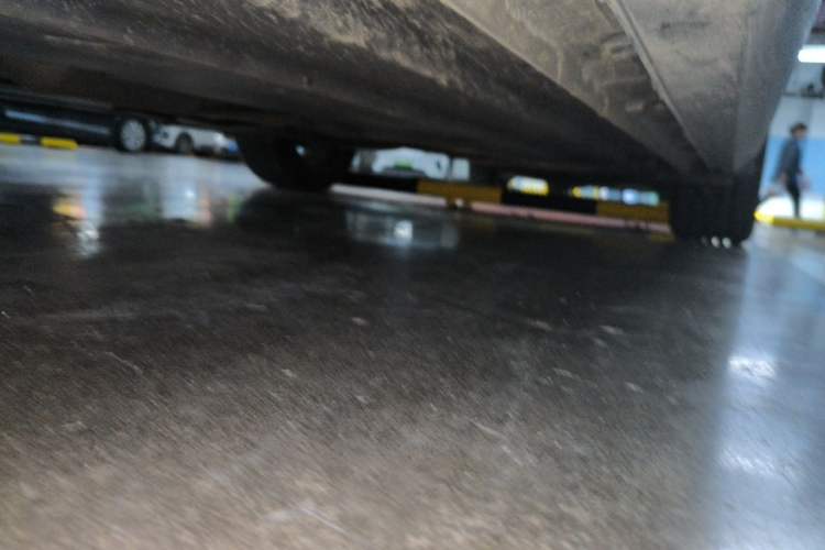 Used CHANGAN UNI-V 2022 1.5T Prestige Version Chassis Front Left