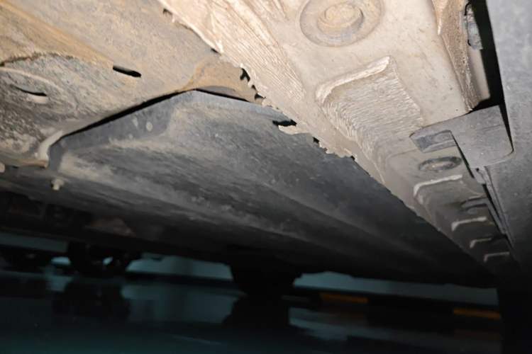 Used CHANGAN UNI-V 2022 1.5T Prestige Version Chassis Front Left
