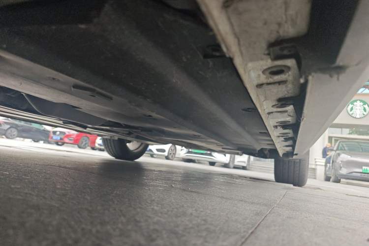 Used CHANGAN UNI-V 2022 1.5T Sport Edition Chassis Front Left