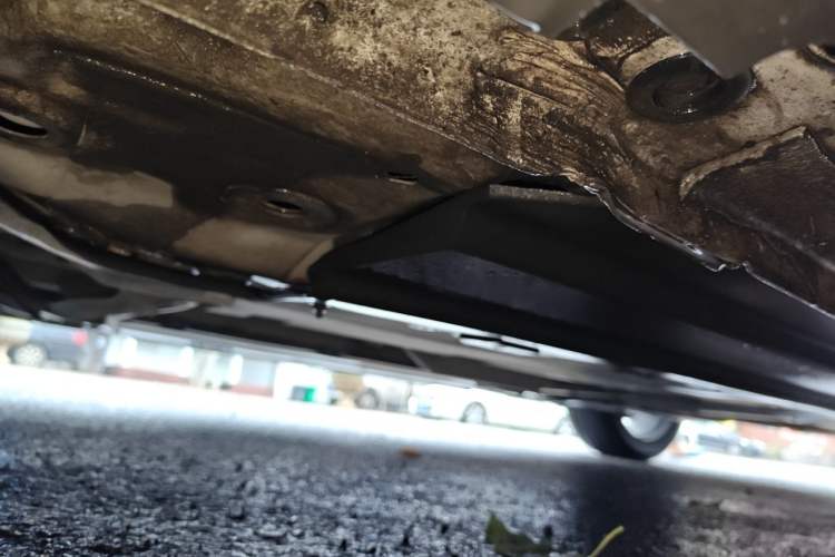 Used CHANGAN UNI-V 2022 1.5T Smart Navigation Version Chassis Front Left