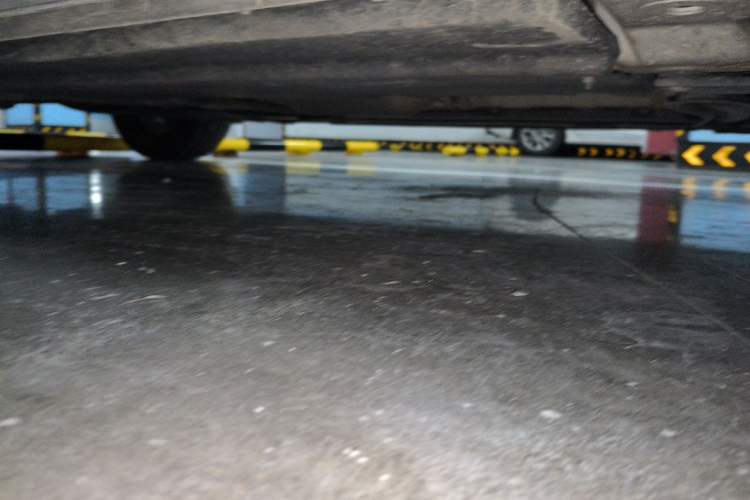 Used CHANGAN UNI-V 2022 1.5T Prestige Version Chassis Front Right