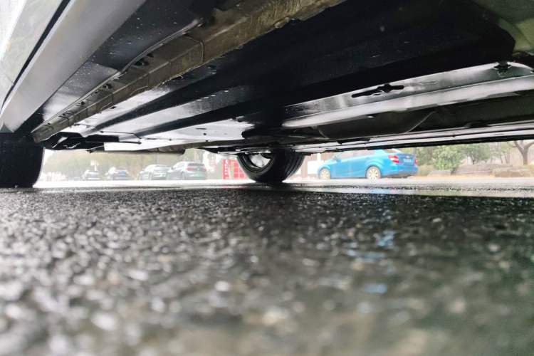 Used CHANGAN UNI-V 2022 1.5T Prestige Version Chassis Front Right