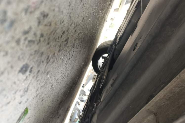 Used CHANGAN UNI-V 2022 1.5T Prestige Version Chassis Front Right