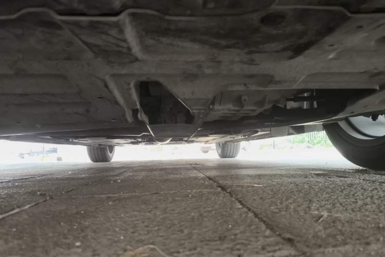 Used CHANGAN UNI-V 2022 1.5T Smart Navigation Version Chassis Front
