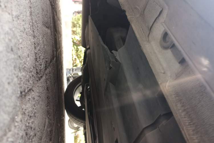 Used CHANGAN UNI-V 2022 1.5T Prestige Version Chassis Rear Right