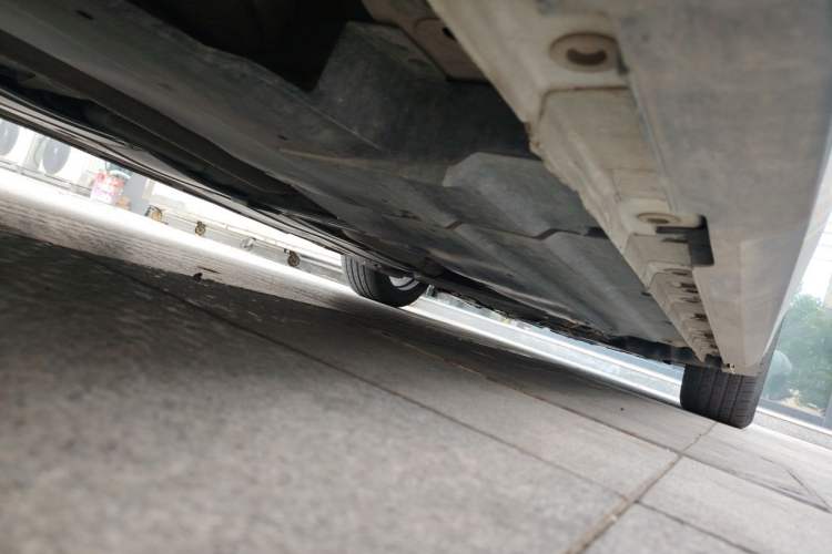 Used CHANGAN UNI-V 2022 1.5T Prestige Version Chassis Rear Right
