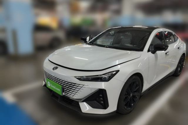 Used CHANGAN UNI-V 2022 1.5T Prestige Version