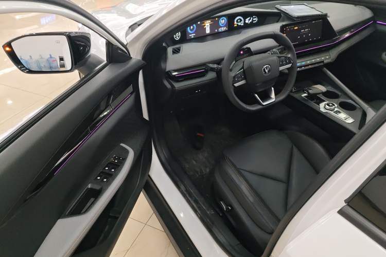 Used CHANGAN UNI-V 2022 1.5T Prestige Version Driver Seat