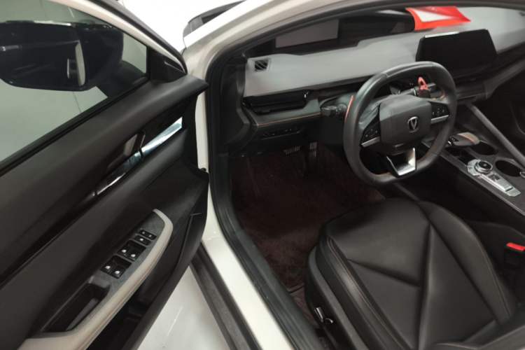 Used CHANGAN UNI-V 2022 1.5T Prestige Version Driver Seat