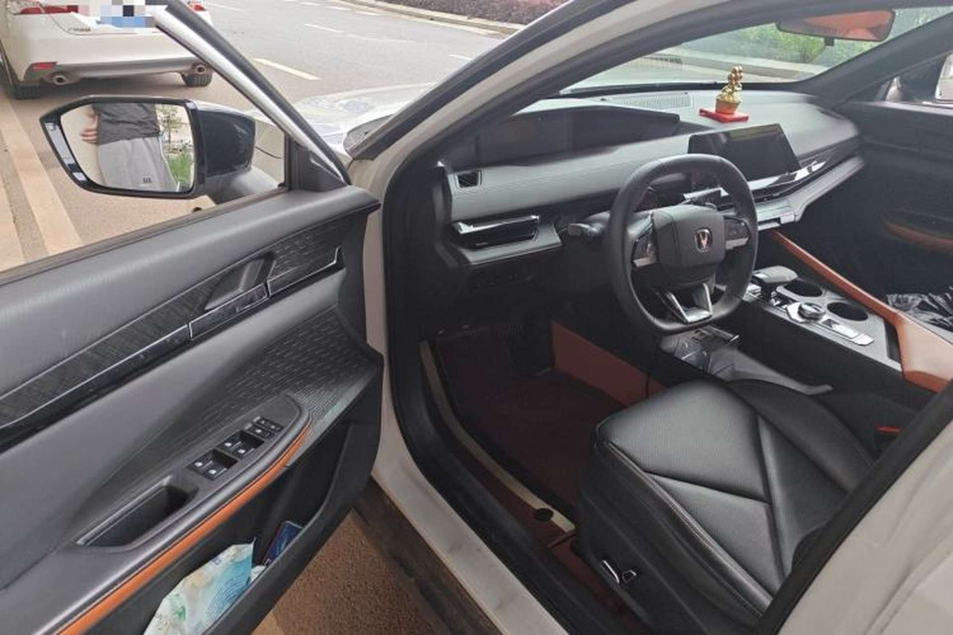 Used CHANGAN UNI-V 2022 1.5T Prestige Version Driver Seat