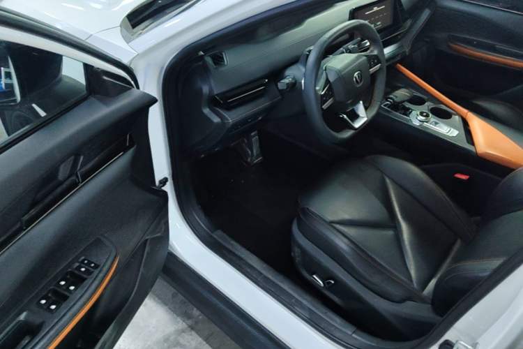 Used CHANGAN UNI-V 2022 1.5T Prestige Version Driver Seat