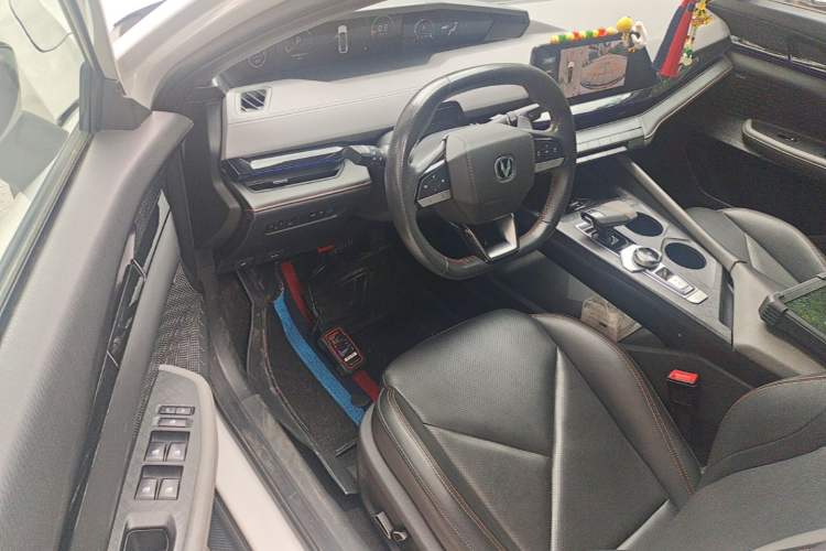 Used CHANGAN UNI-V 2022 1.5T Prestige Version Driver Seat