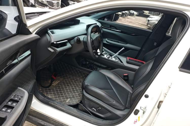 Used CHANGAN UNI-V 2022 1.5T Excellence Model Driver Seat