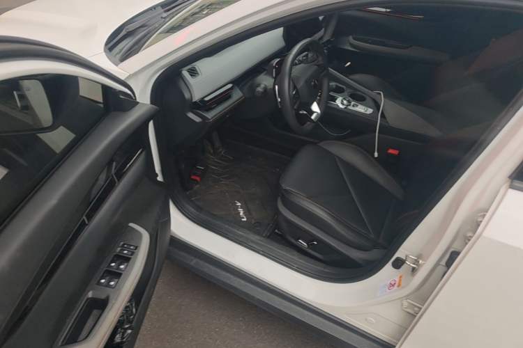 Used CHANGAN UNI-V 2022 1.5T Prestige Version Driver Seat