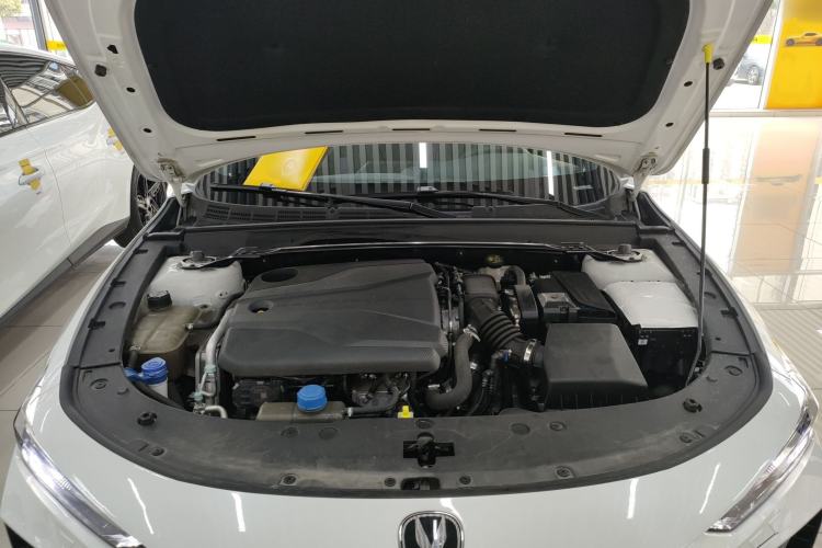 Used CHANGAN UNI-V 2022 1.5T Prestige Version Engine Bay