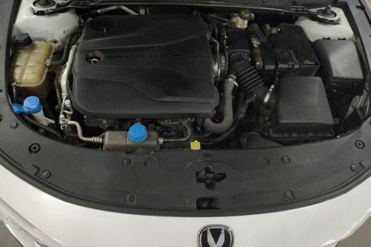 Used CHANGAN UNI-V 2022 1.5T Prestige Version Engine Bay