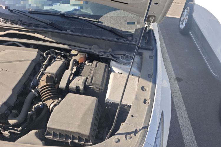Used CHANGAN UNI-V 2022 1.5T Prestige Version Engine Bay Left