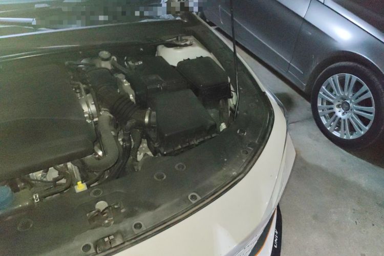 Used CHANGAN UNI-V 2022 1.5T Sport Edition Engine Bay Left