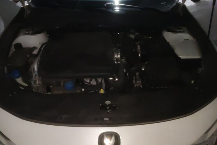 Used CHANGAN UNI-V 2022 1.5T Prestige Version Engine Bay