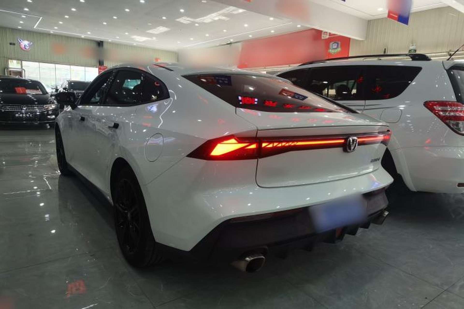 Used CHANGAN UNI-V 2022 1.5T Prestige Version Exterior 1