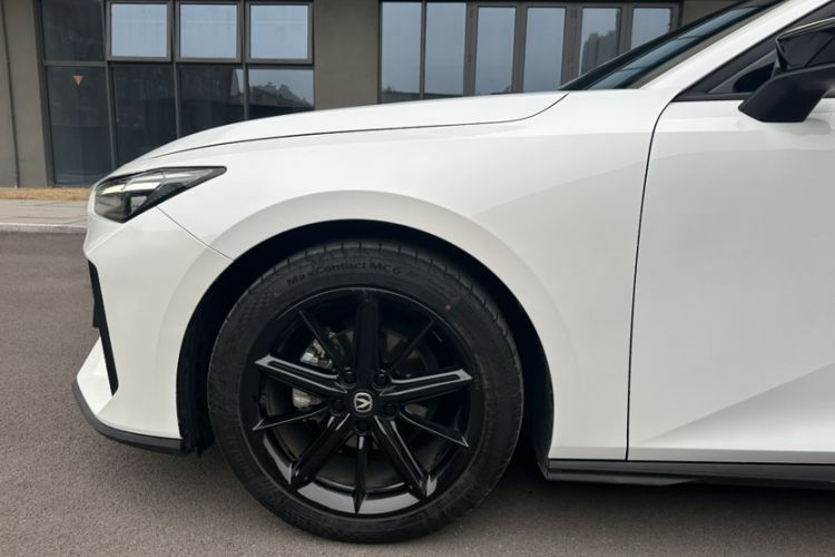 Used CHANGAN UNI-V 2022 1.5T Prestige Version Exterior 10