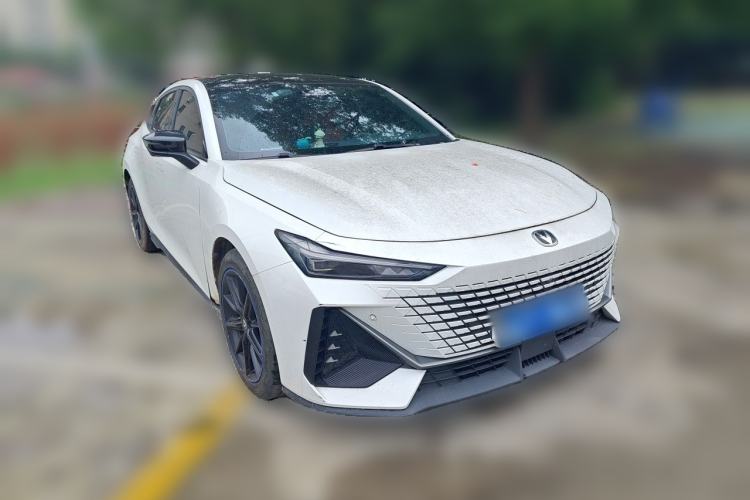 Used CHANGAN UNI-V 2022 1.5T Prestige Version Exterior 2