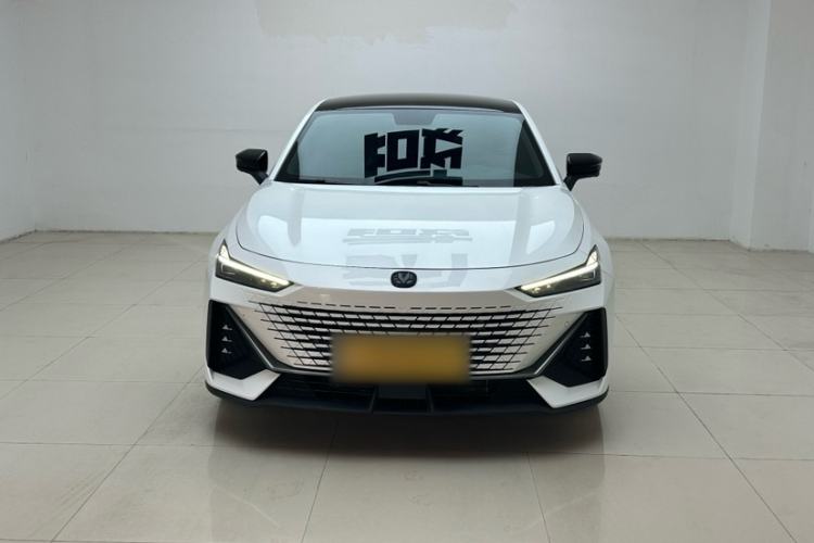 Used CHANGAN UNI-V 2022 1.5T Prestige Version Exterior 3