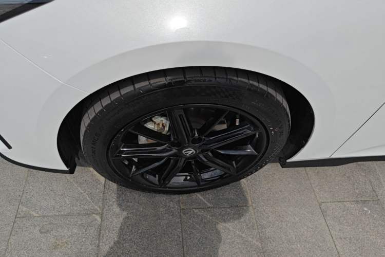 Used CHANGAN UNI-V 2022 1.5T Prestige Version Exterior 4