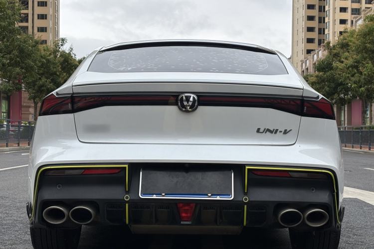 Used CHANGAN UNI-V 2022 1.5T Sport Edition Exterior 4