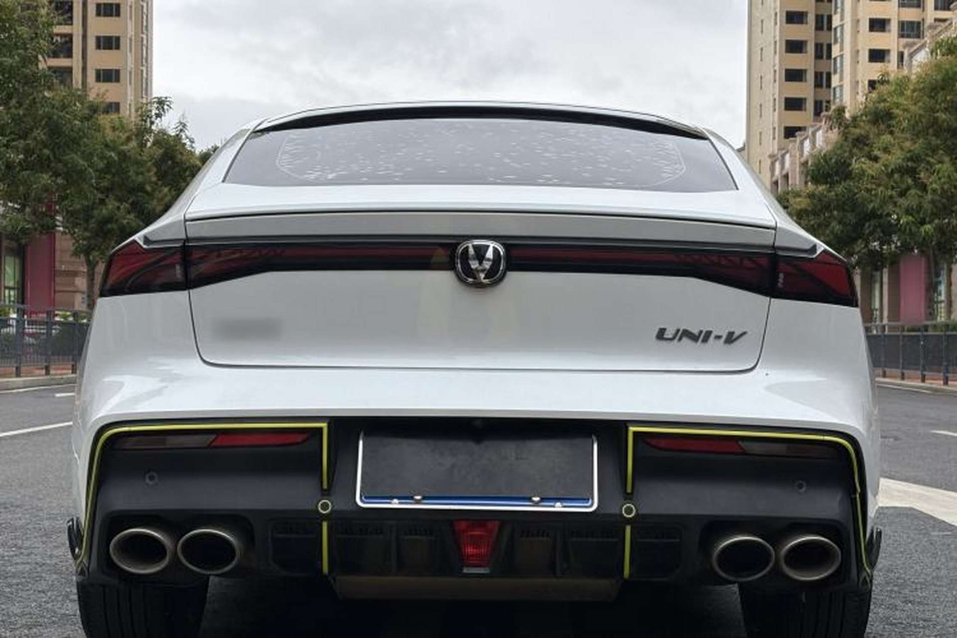 Used CHANGAN UNI-V 2022 1.5T Sport Edition Exterior 4