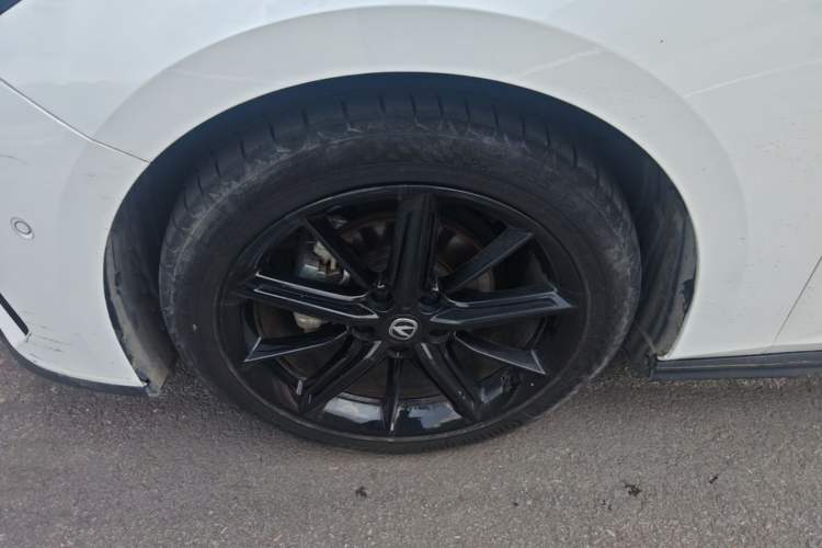 Used CHANGAN UNI-V 2022 1.5T Smart Navigation Version Exterior 4