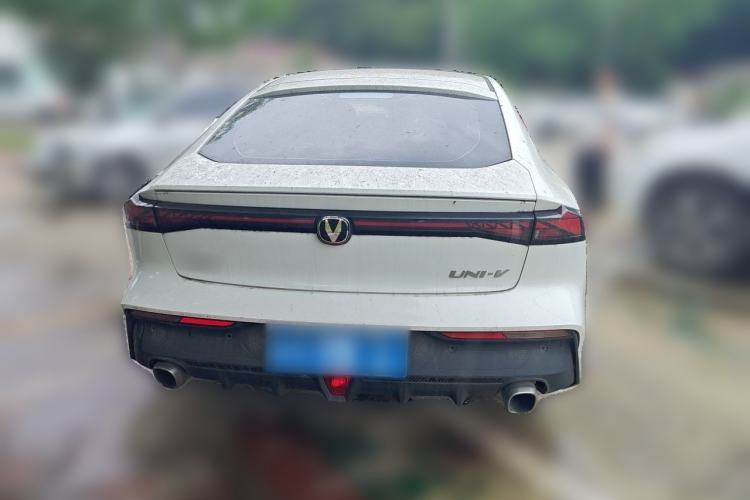 Used CHANGAN UNI-V 2022 1.5T Prestige Version Exterior 4