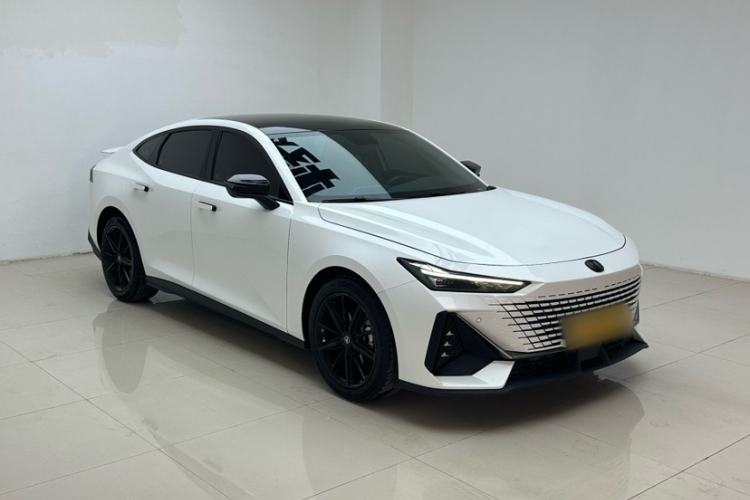 Used CHANGAN UNI-V 2022 1.5T Prestige Version Exterior 4