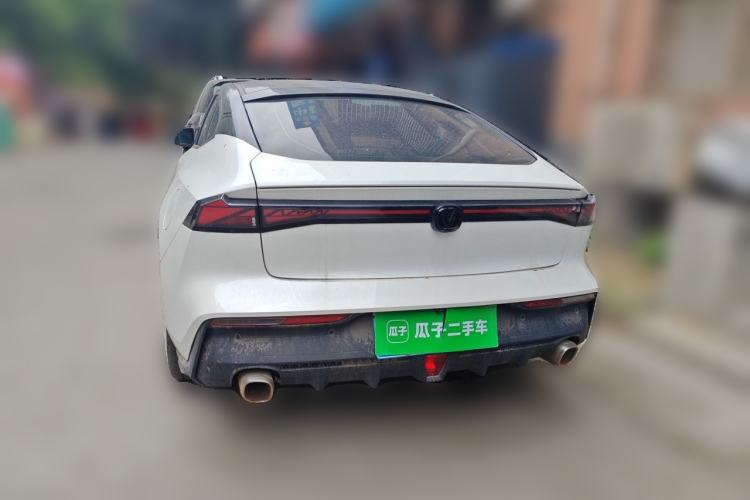 Used CHANGAN UNI-V 2022 1.5T Prestige Version Exterior 4