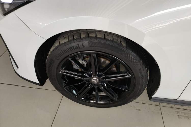 Used CHANGAN UNI-V 2022 1.5T Prestige Version Exterior 4