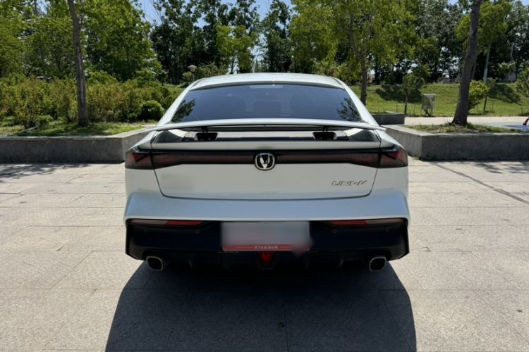 Used CHANGAN UNI-V 2022 1.5T Prestige Version Exterior 5