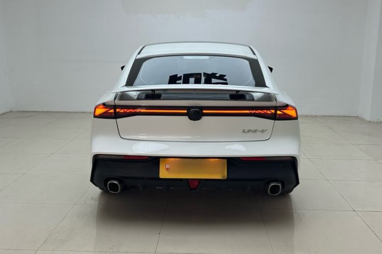 Used CHANGAN UNI-V 2022 1.5T Prestige Version Exterior 5