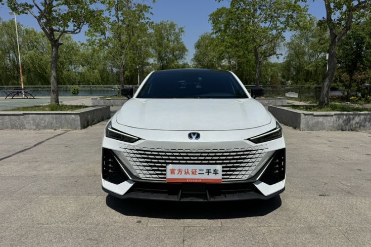 Used CHANGAN UNI-V 2022 1.5T Prestige Version Exterior 6