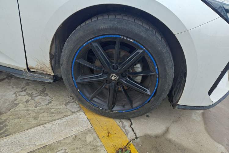 Used CHANGAN UNI-V 2022 1.5T Prestige Version Exterior 7