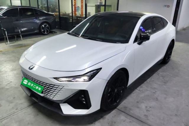 Used CHANGAN UNI-V 2022 1.5T Prestige Version