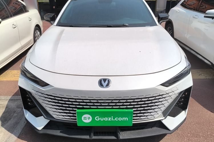Used CHANGAN UNI-V 2022 1.5T Prestige Version Front
