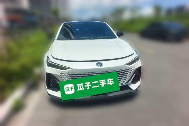 Used CHANGAN UNI-V 2022 1.5T Prestige Version Front