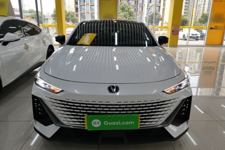 Used CHANGAN UNI-V 2022 1.5T Prestige Version Front