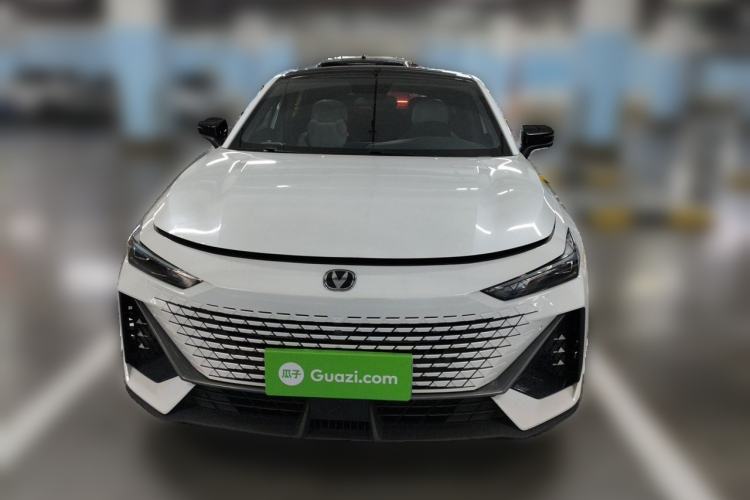 Used CHANGAN UNI-V 2022 1.5T Prestige Version Front