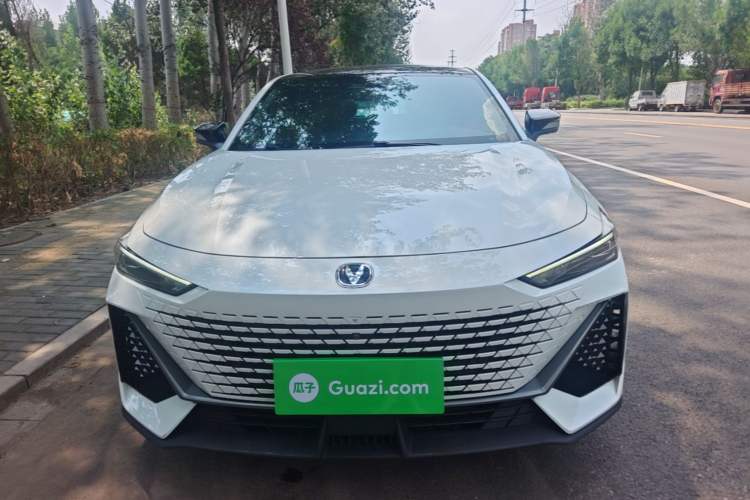 Used CHANGAN UNI-V 2022 1.5T Smart Navigation Version Front