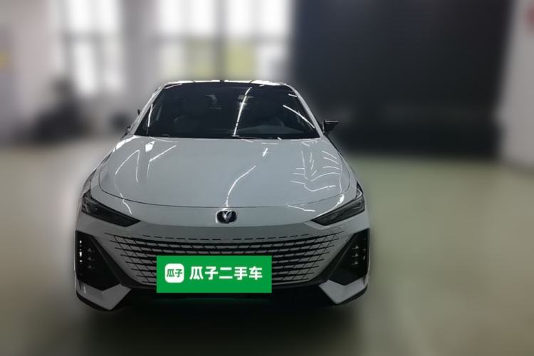 Used CHANGAN UNI-V 2022 1.5T Prestige Version Front