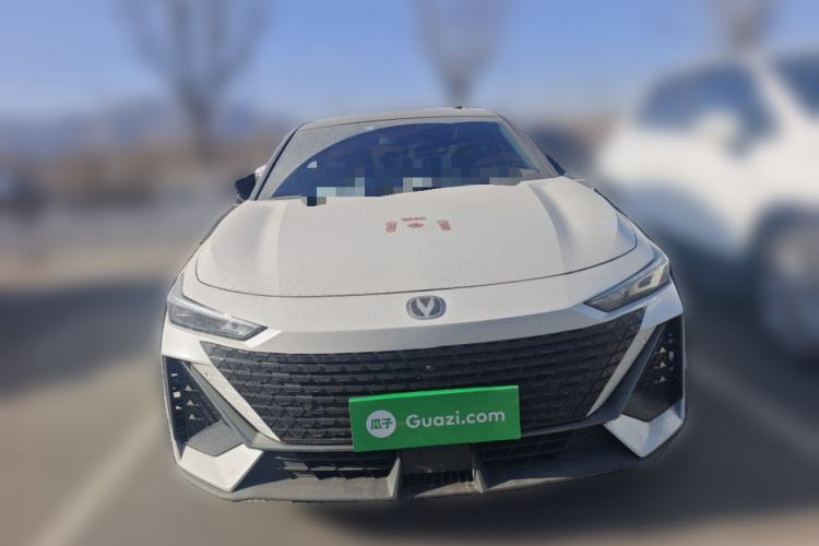 Used CHANGAN UNI-V 2022 1.5T Prestige Version Front