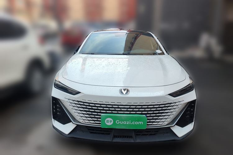 Used CHANGAN UNI-V 2022 1.5T Prestige Version Front