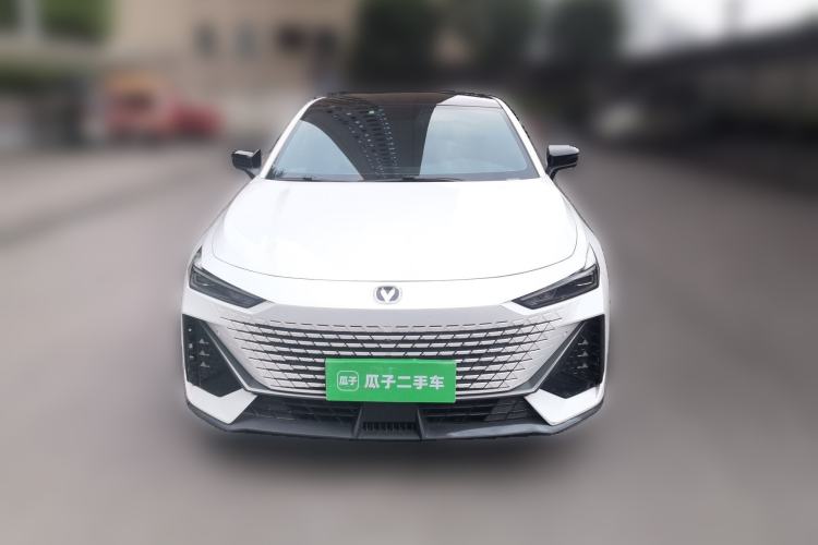 Used CHANGAN UNI-V 2022 1.5T Prestige Version Front